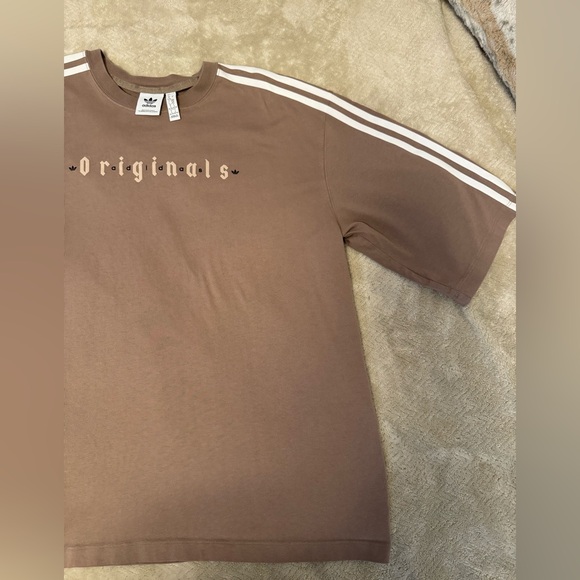 Adidas Originals Brown Tee with White Accents - Picture 7 of 10